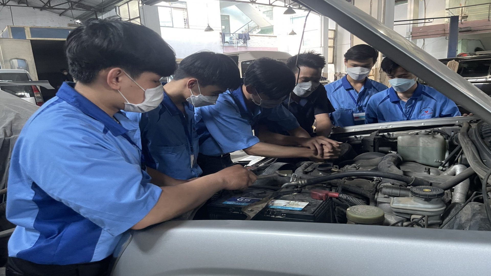 Đào Tạo Nhân Viên Thường Xuyên phutungzf.vn